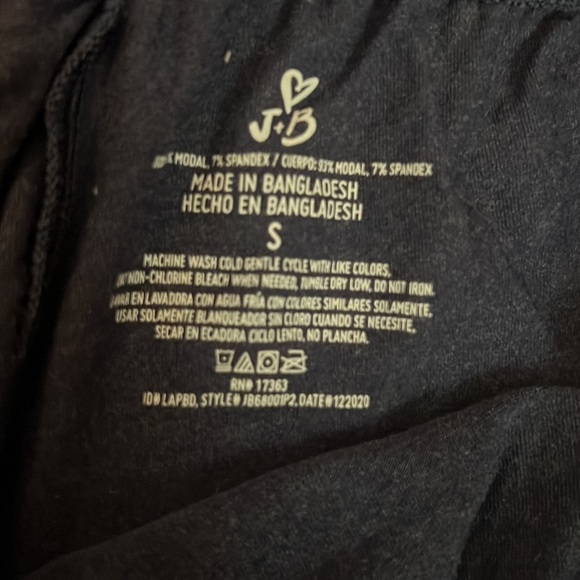 BNWOT 3-pack super soft women’s lounge/sleep shorts in size small! - Picture 8 of 8